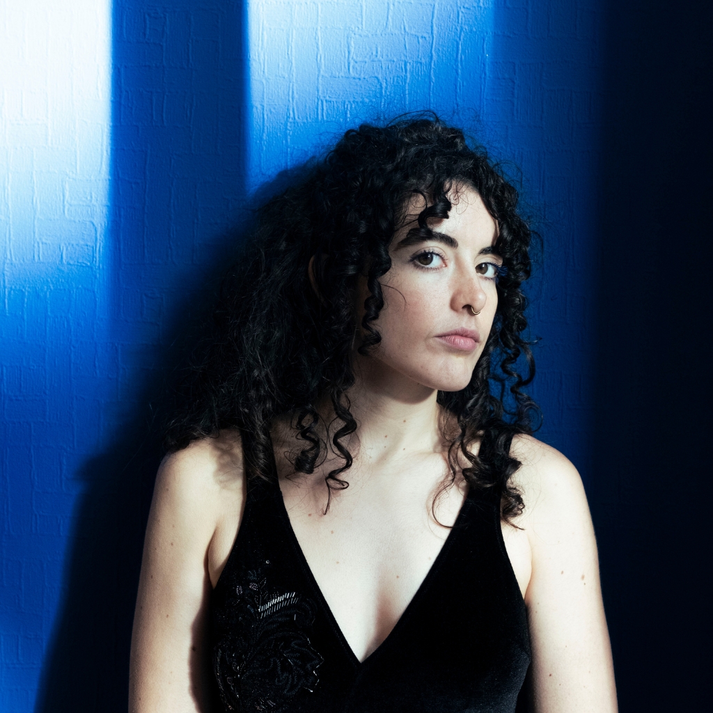 Claudia house dance and Waacking teacher